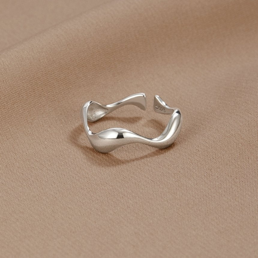 Vlny - Minimalistisk Ring