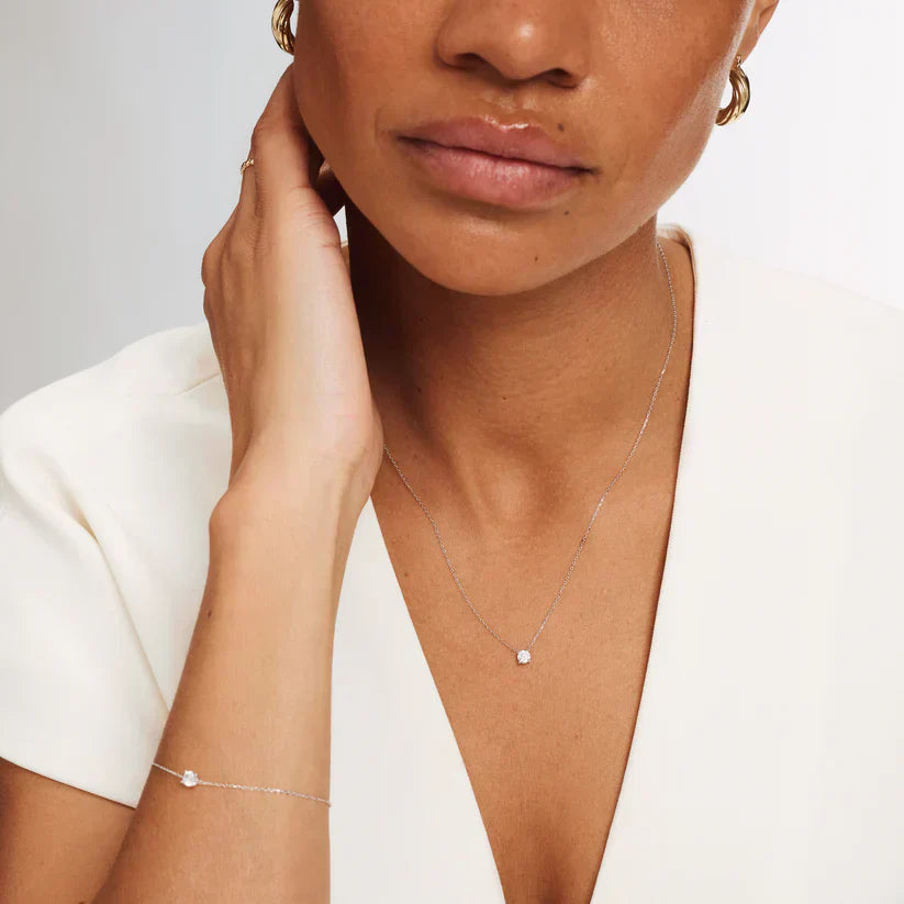 Armbånd Klára med moissanitsten