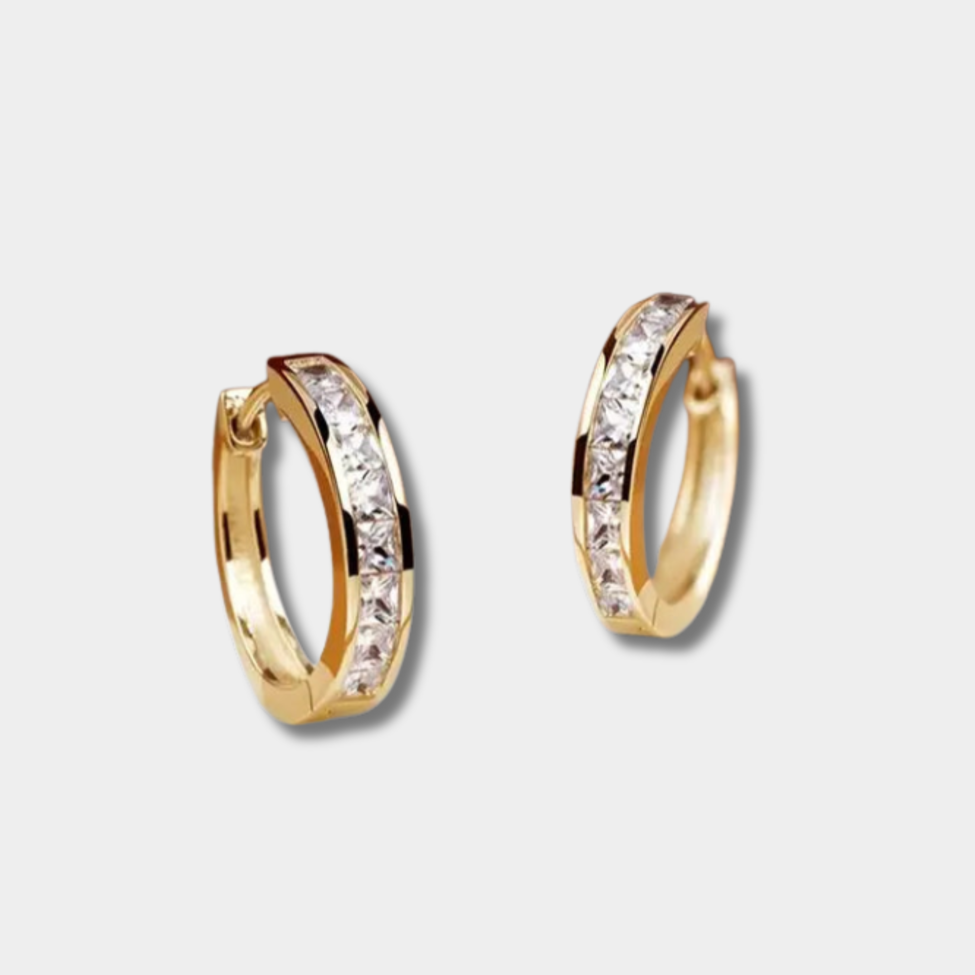 Pavlína - Elegante guldøreringe med krystal