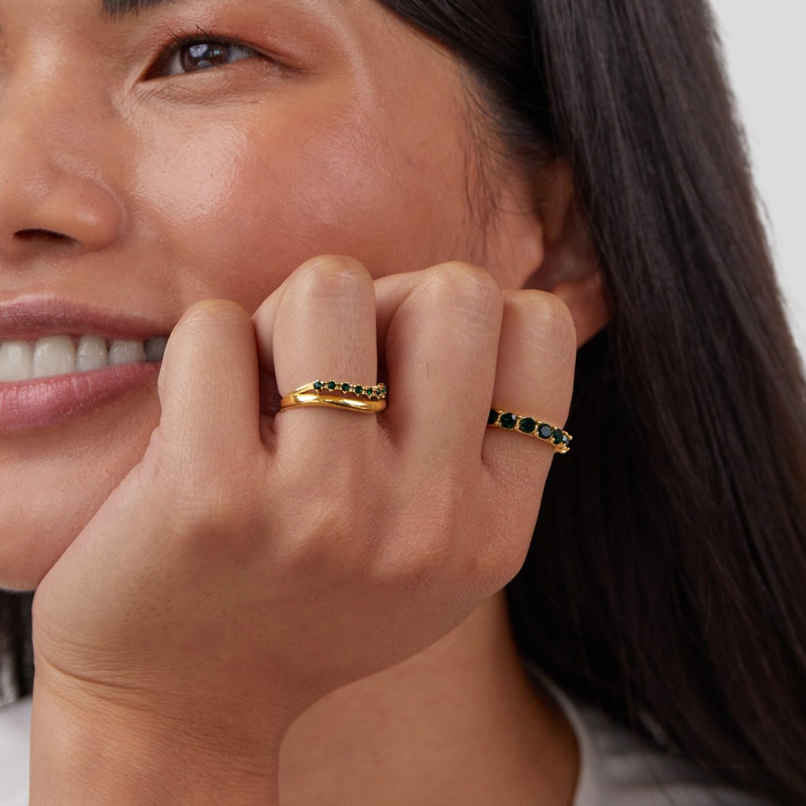 Elisa – Guld ring med en tunn dubbel rad.